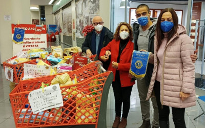 Raccolta alimentare – LC Pescara E. Flaiano, 18 dicembre 2021